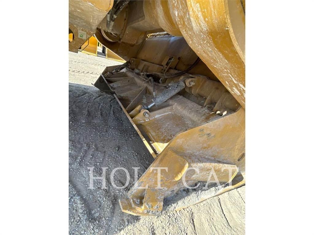 CAT RM500B CAB Asphalt Recycling Equipment