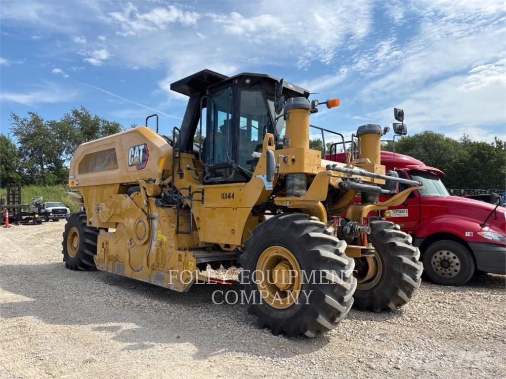 CAT RM600-01 Asphalt pavers