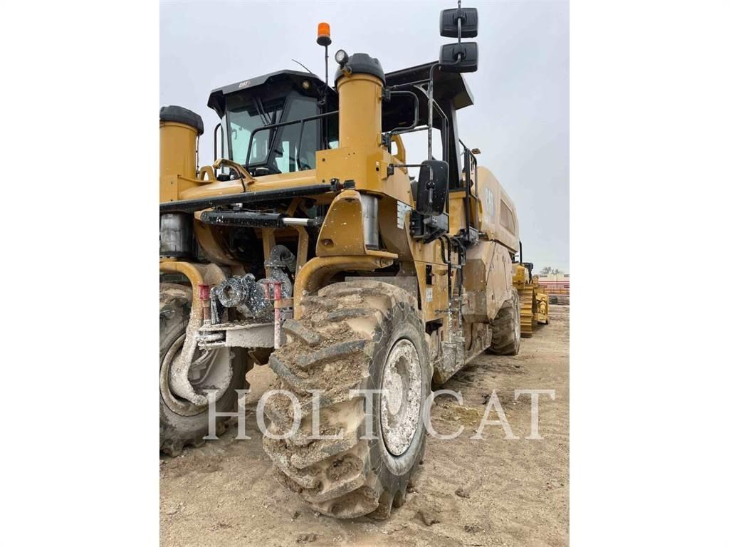 CAT RM600 CAB Asphalt Recycling Equipment