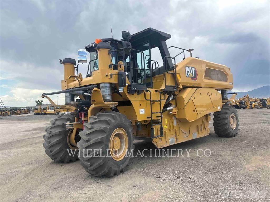 CAT RM800 Asphalt Recycling Equipment