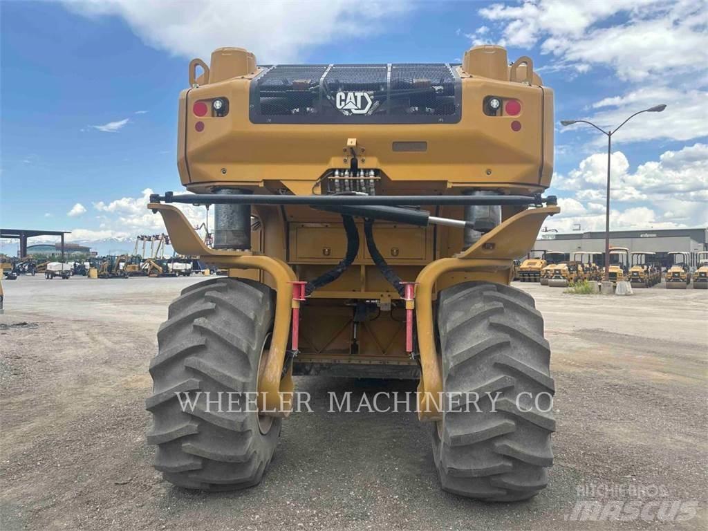 CAT RM800 Asphalt Recycling Equipment