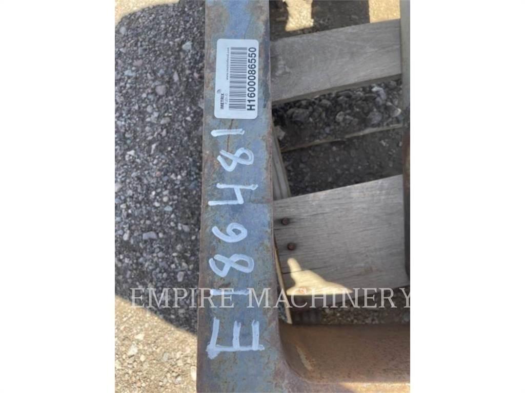 CAT TH TNS72 Forks