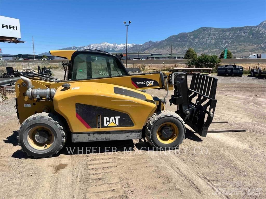 CAT TH255C CB Telescopic Handlers