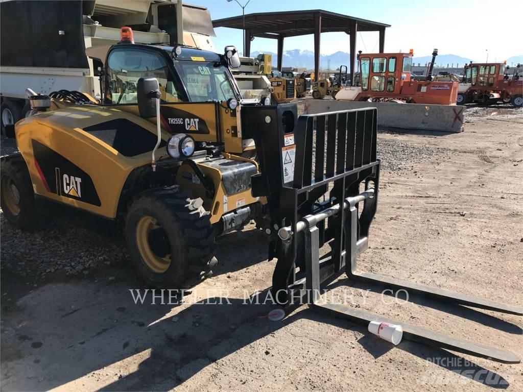 CAT TH255C CB Telescopic Handlers