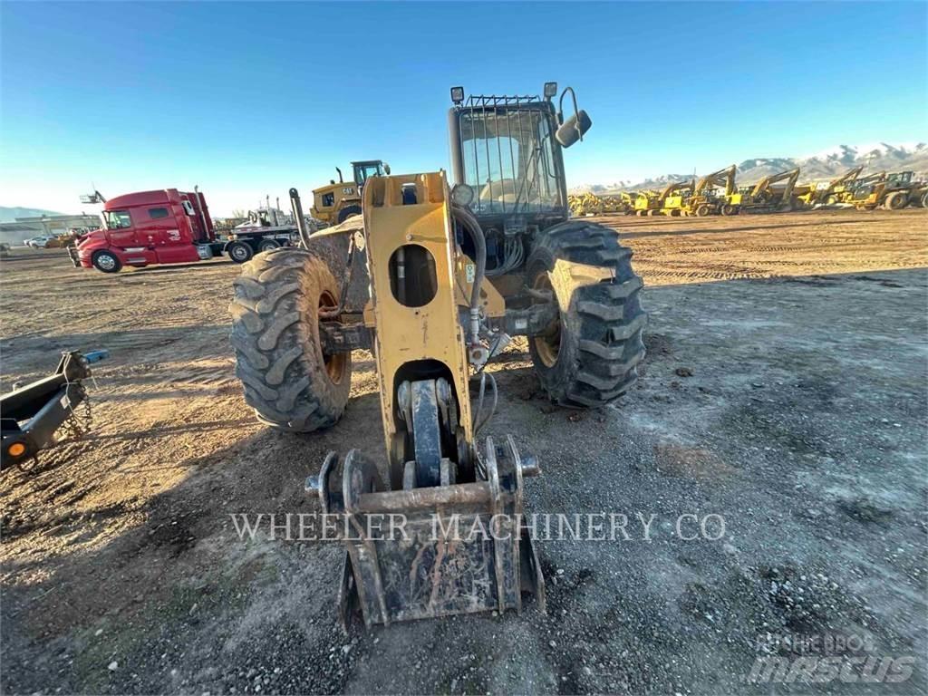 CAT TH330B Telescopic Handlers