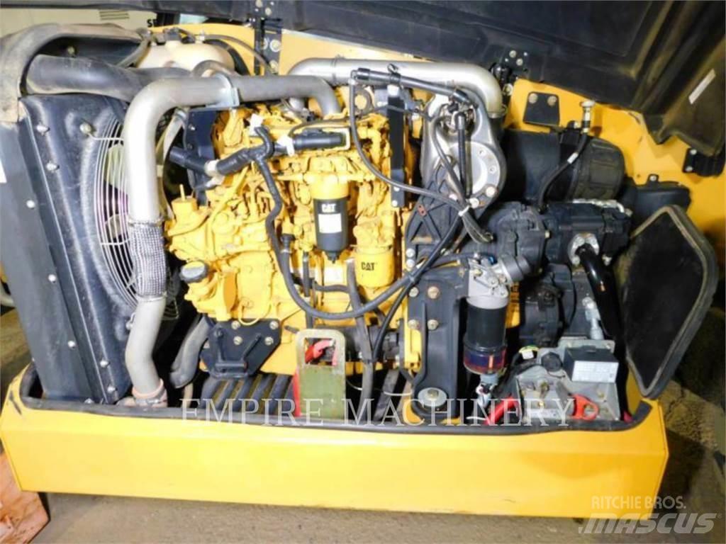 CAT TL642D Telescopic Handlers