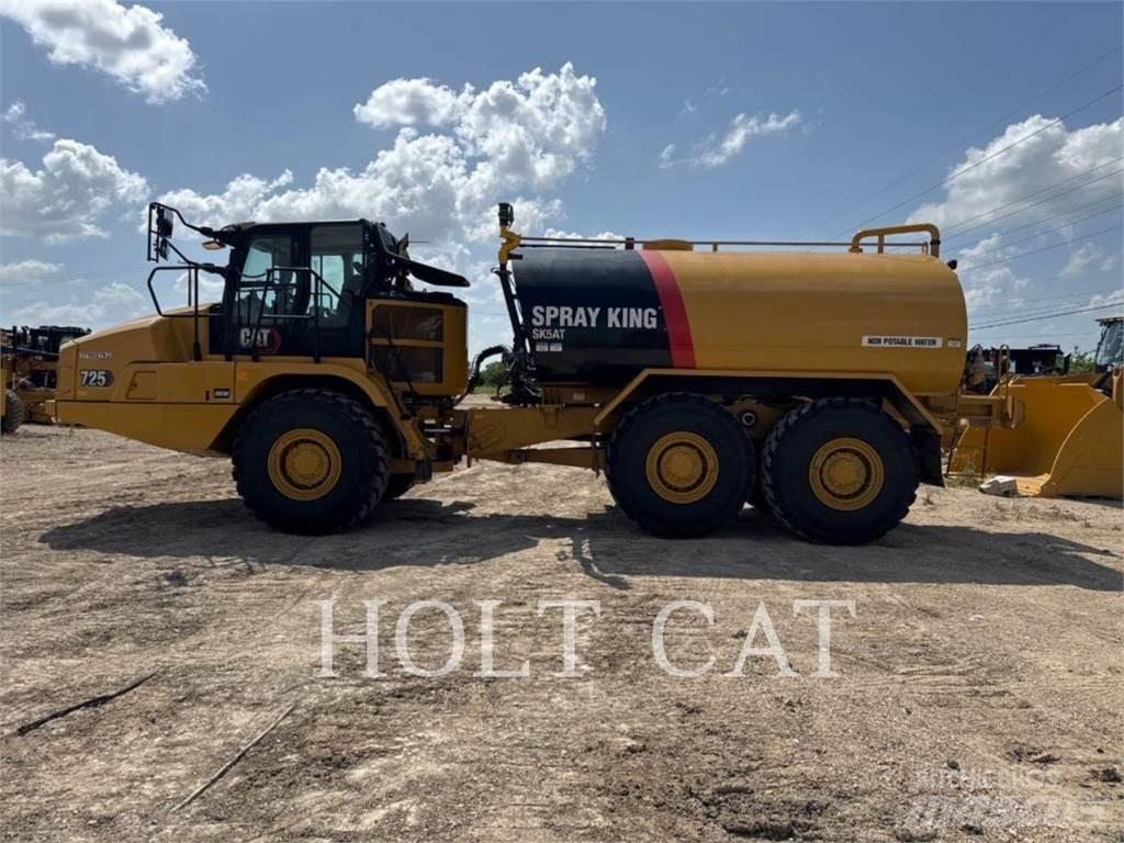 CAT W00 725 Tank Trucks