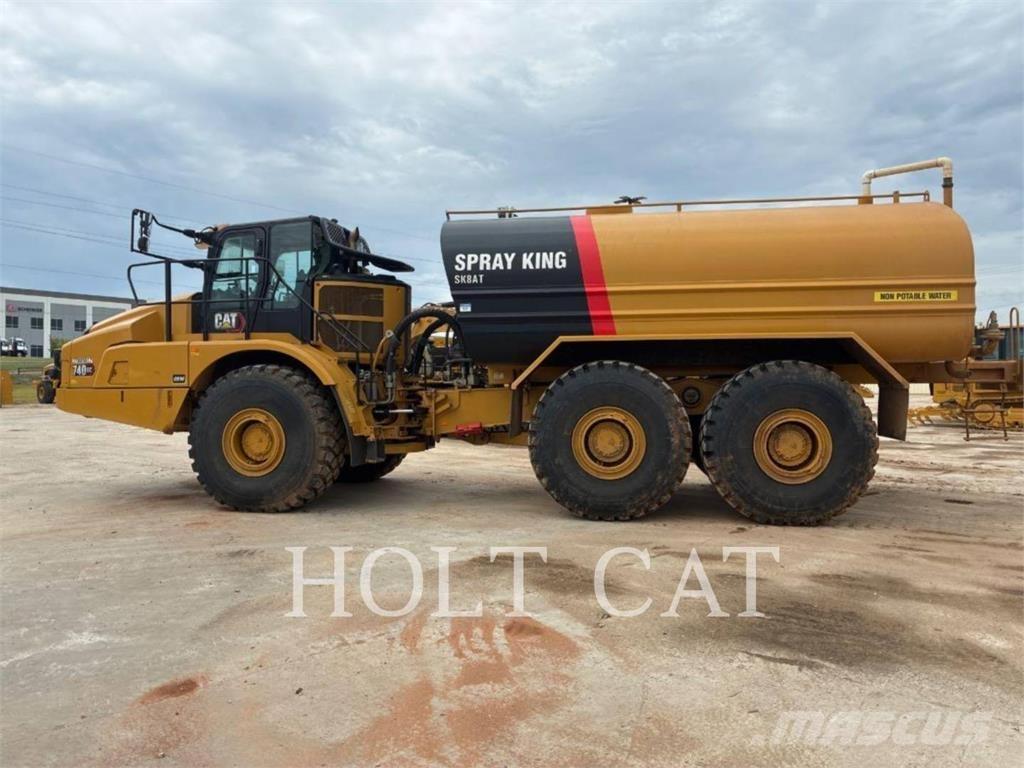 CAT W00 740 Tank Trucks