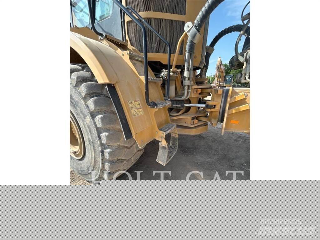 CAT W00 740GC Tank Trucks