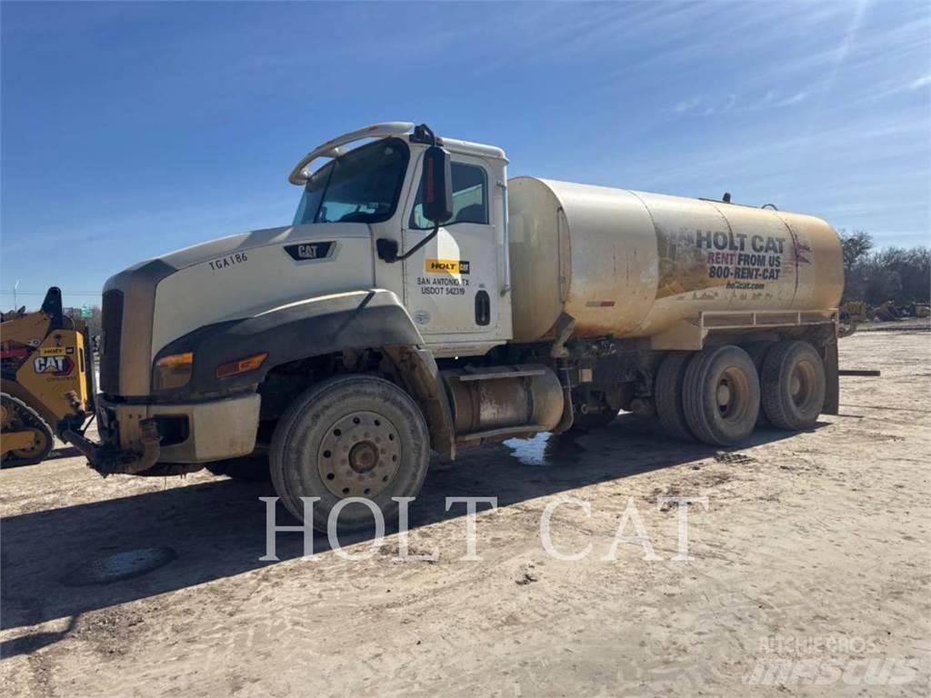 CAT WATER 4000 Tank Trucks