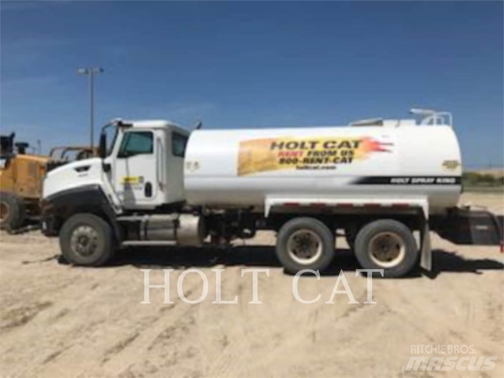 CAT WATER 4000 Tank Trucks