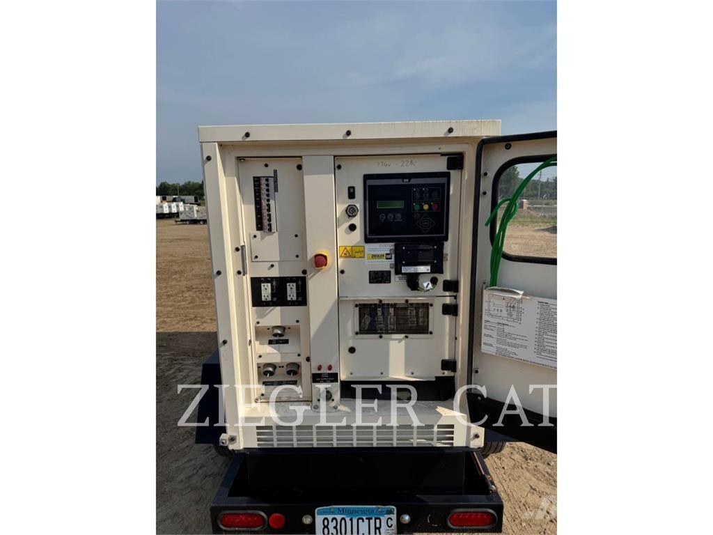 CAT XQ 35 Other Generators