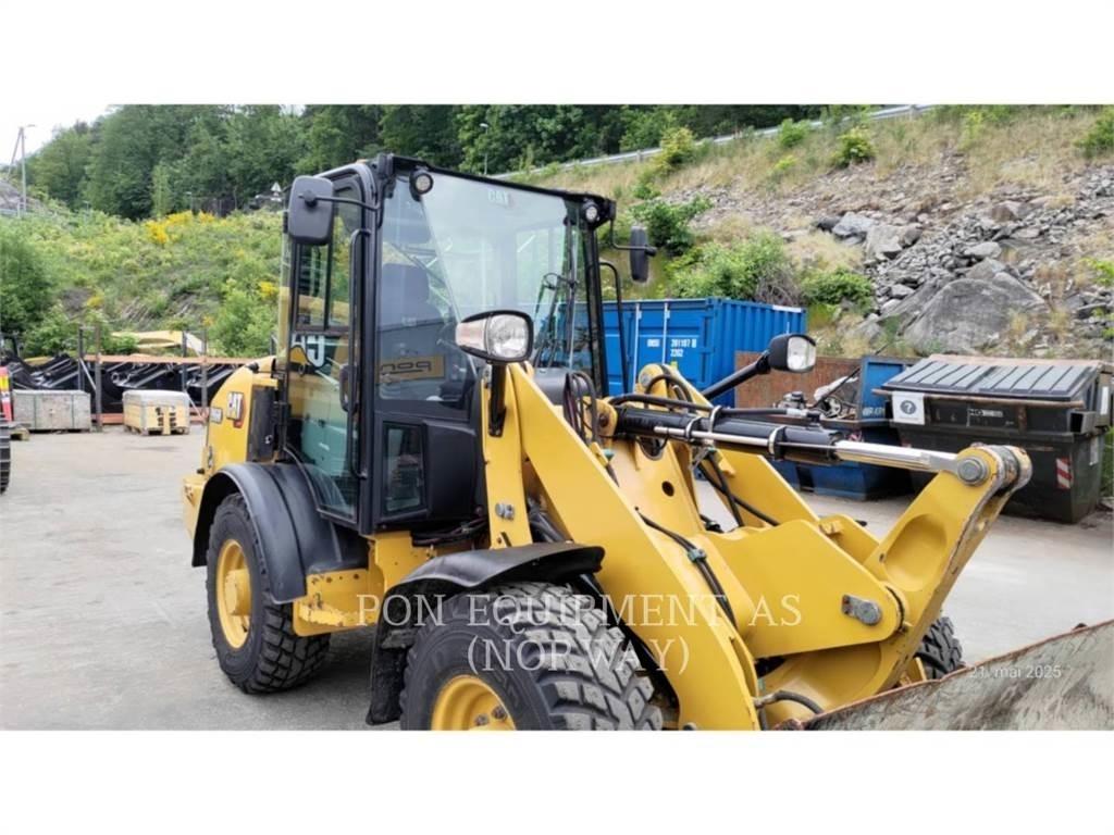 Caterpillar 906M Wheel Loaders