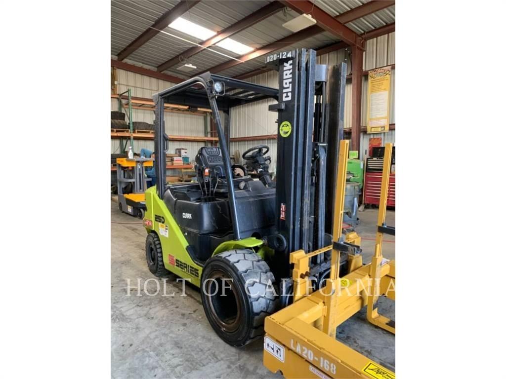 Clark S25D Diesel Forklifts