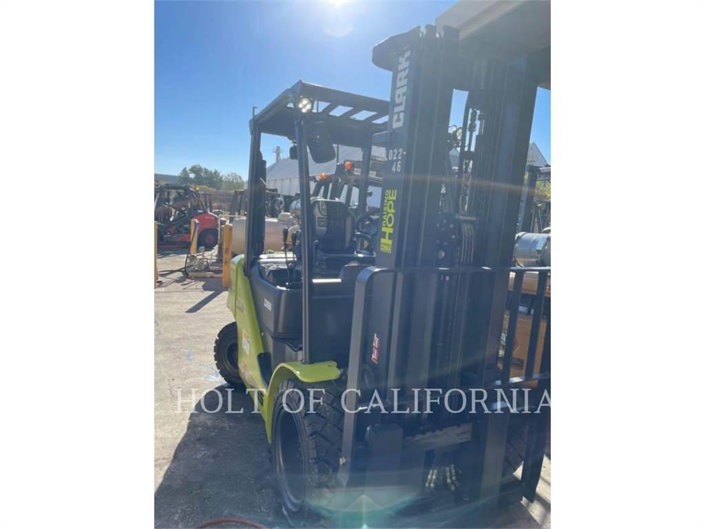 Clark S30D Diesel Forklifts