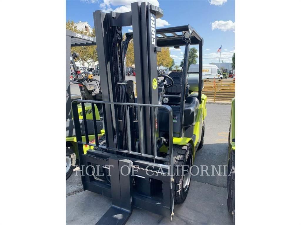 Clark S35L Misc Forklifts
