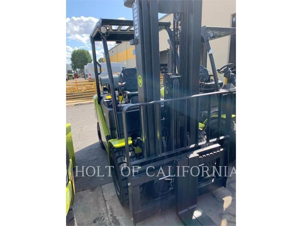 Clark S35L Misc Forklifts