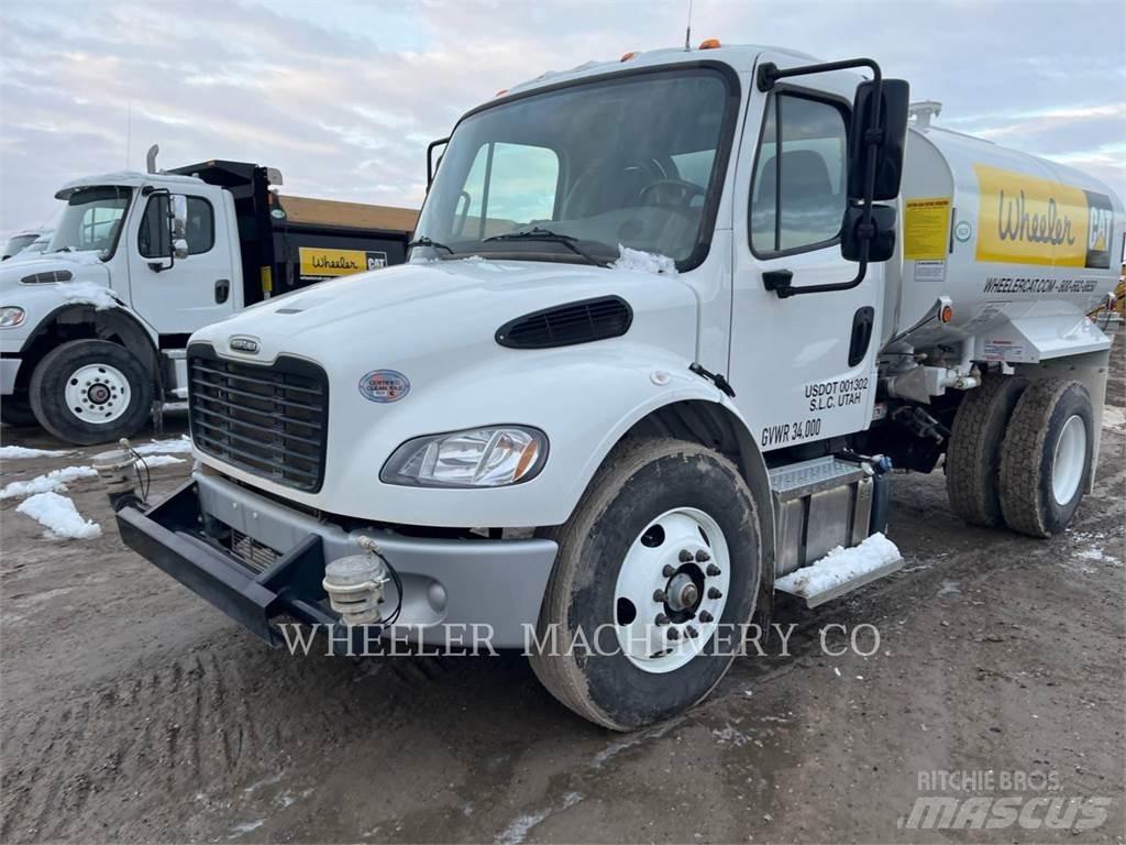 Freightliner WT2000 A Tank Trucks