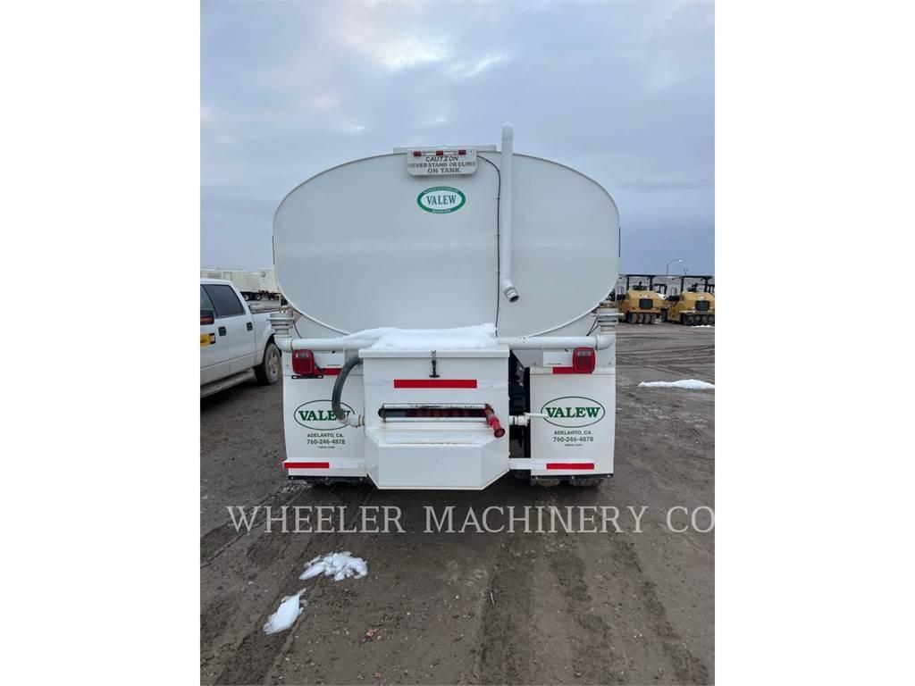 Freightliner WT2000 A Tank Trucks