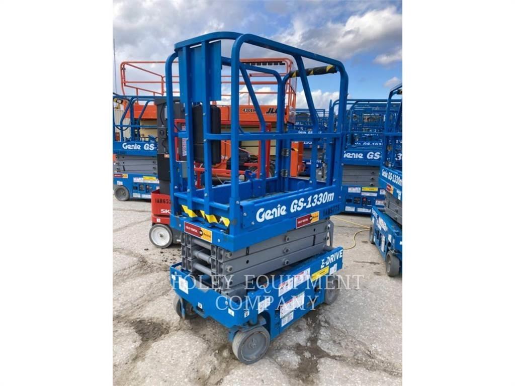 Genie GS1330 Scissor Lifts