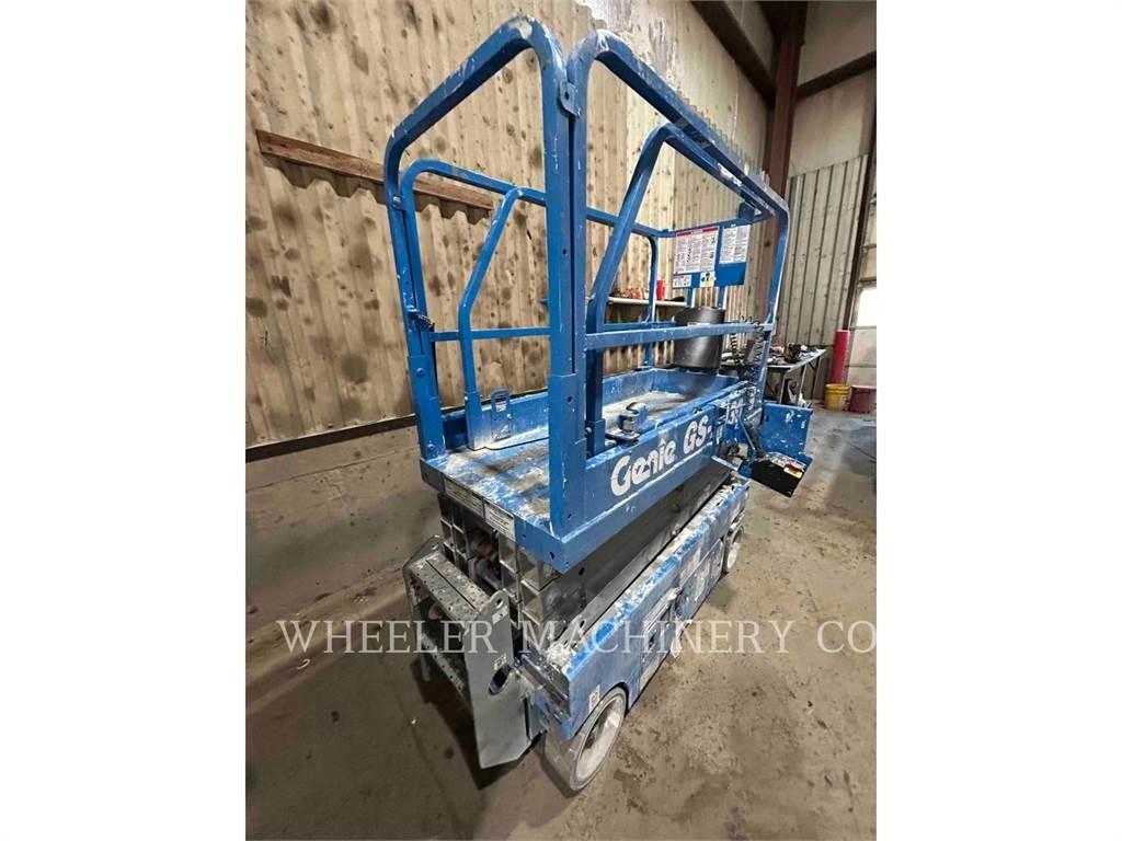Genie GS1930 Scissor Lifts
