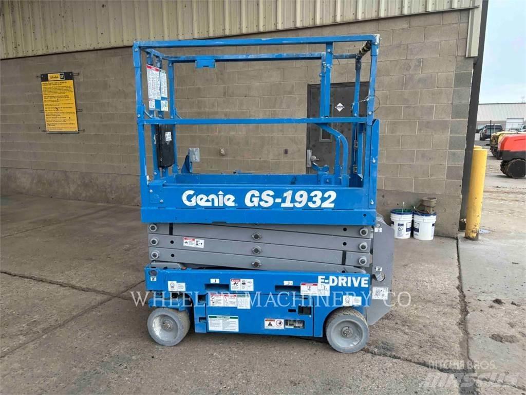 Genie GS1932 Scissor Lifts
