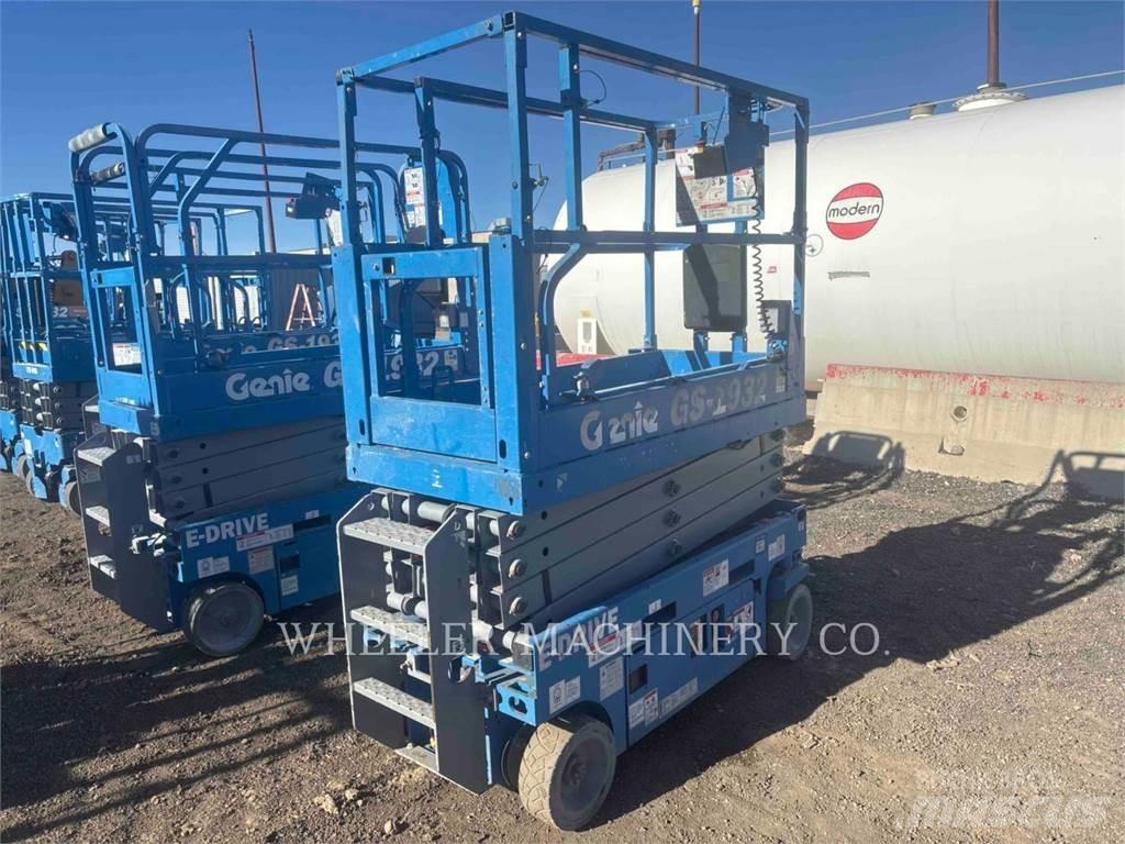 Genie GS1932 Scissor Lifts