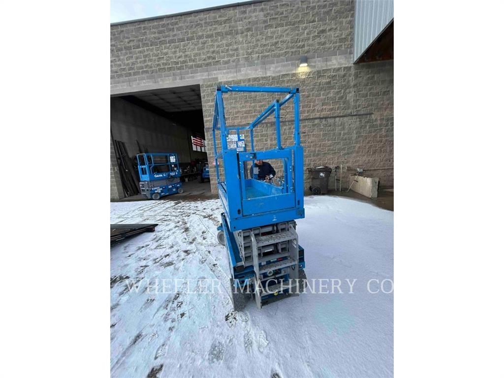 Genie GS1932 Scissor Lifts
