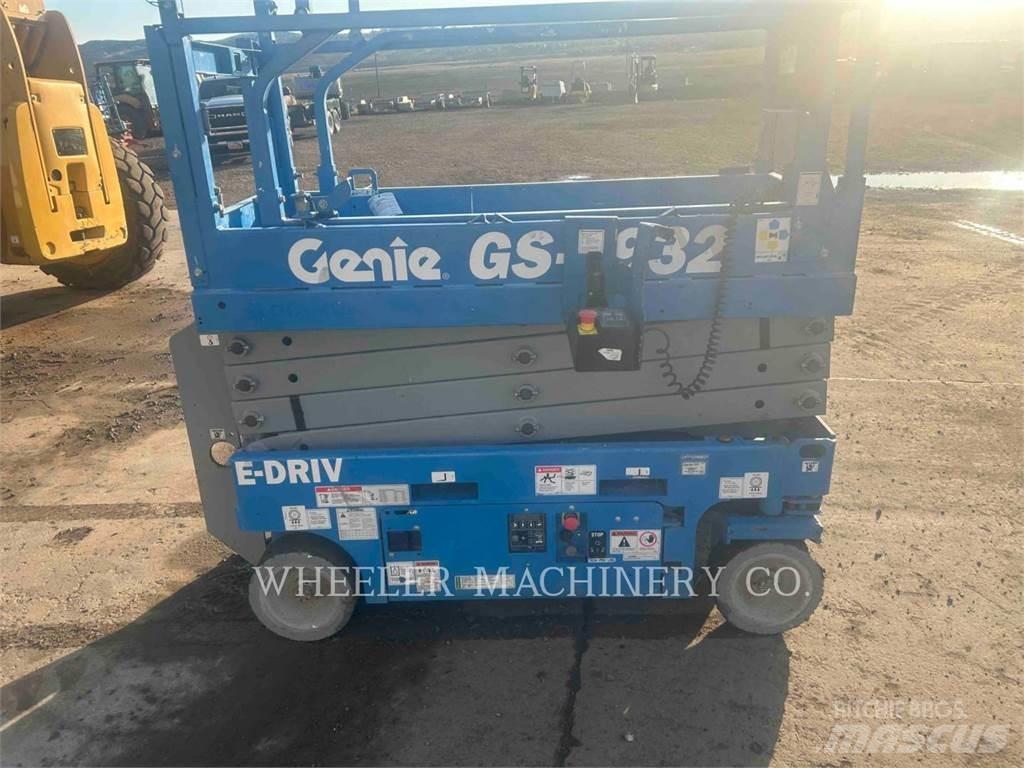 Genie GS1932 Scissor Lifts
