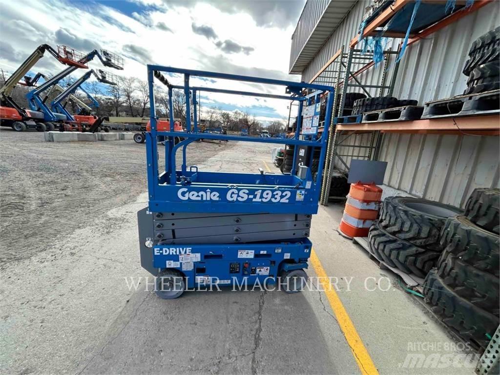 Genie GS1932 Scissor Lifts