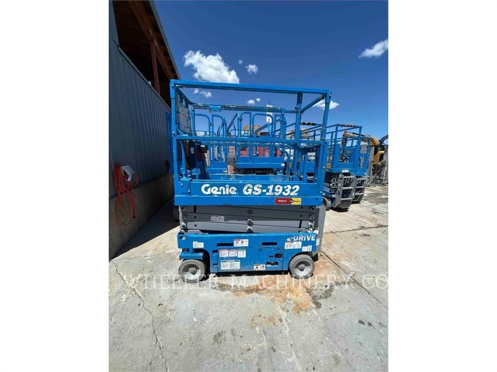 Genie GS1932 Scissor Lifts