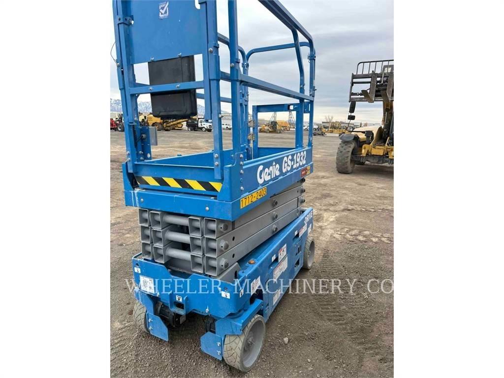 Genie GS1932 Scissor Lifts