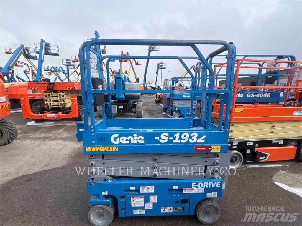 Genie GS1932 Scissor Lifts