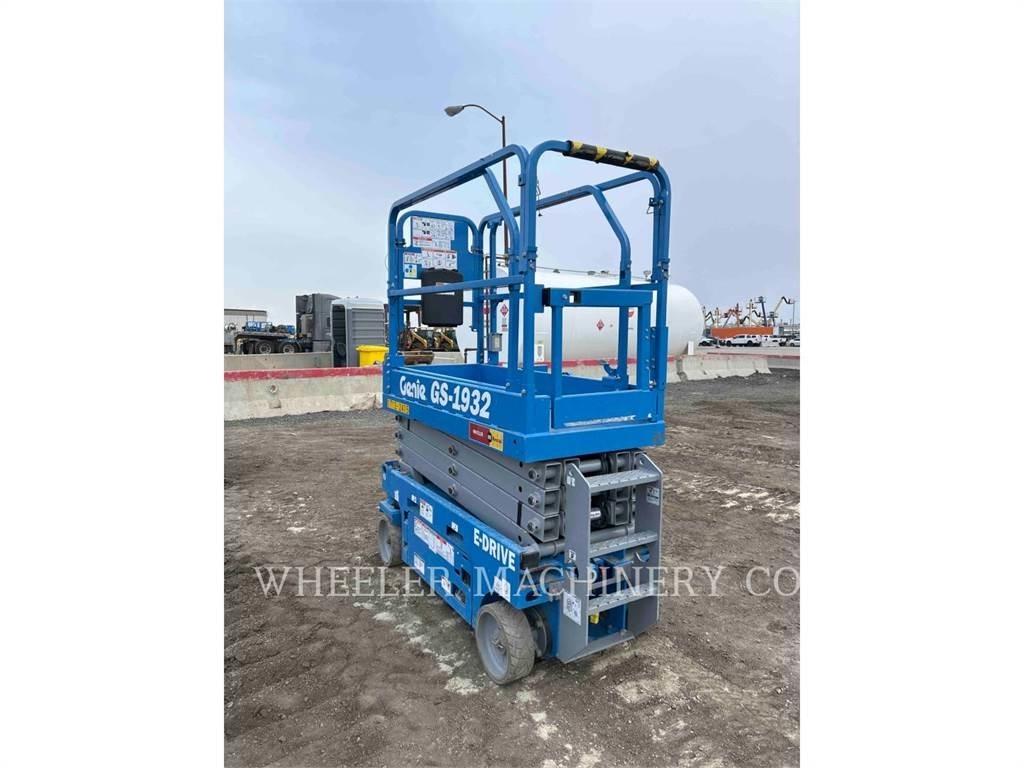 Genie GS1932 Scissor Lifts