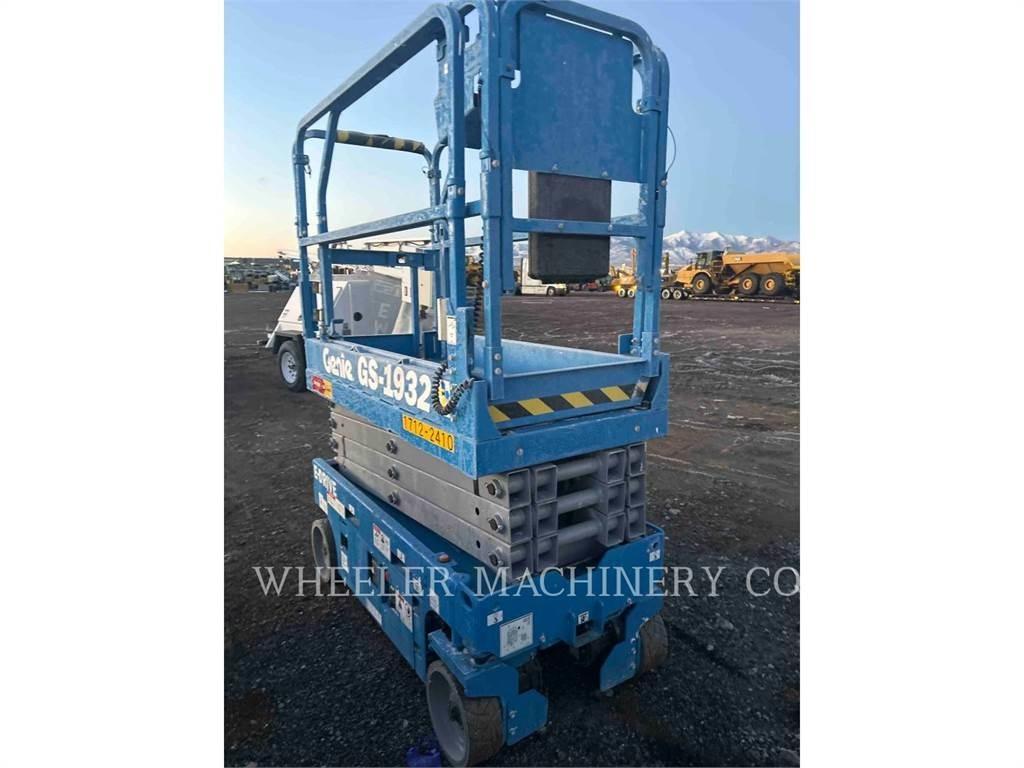 Genie GS1932 Scissor Lifts