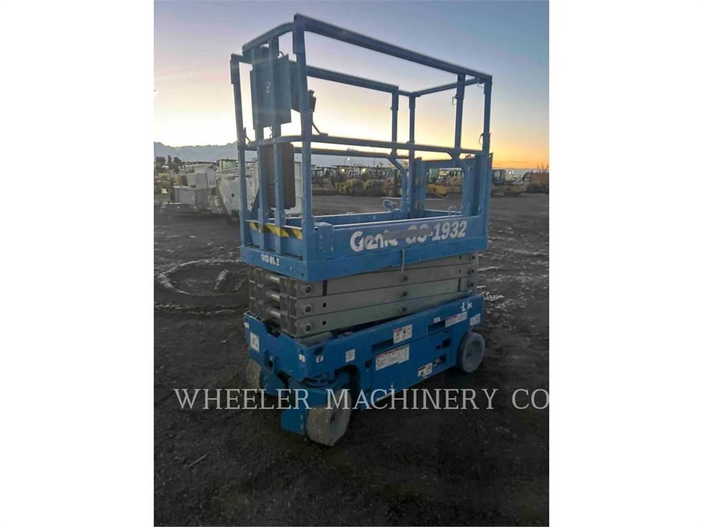 Genie GS1932 Scissor Lifts
