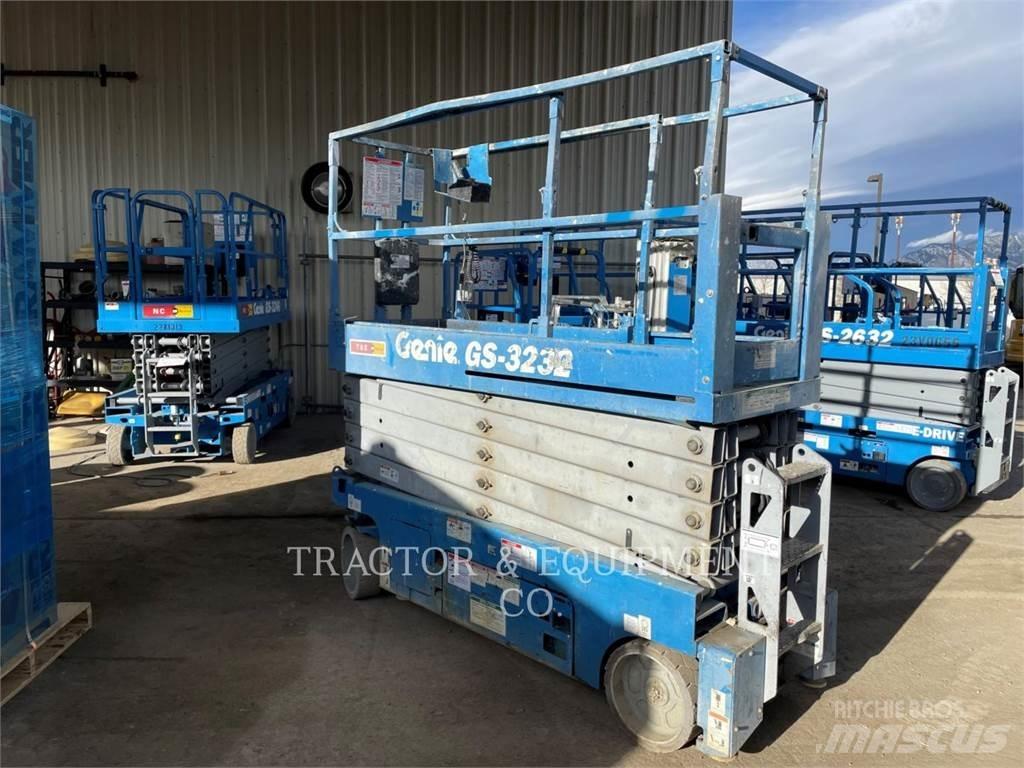 Genie GS3232 Scissor Lifts