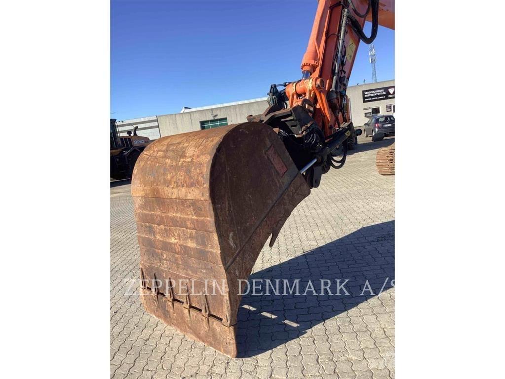 Hitachi ZX250 Crawler Excavators