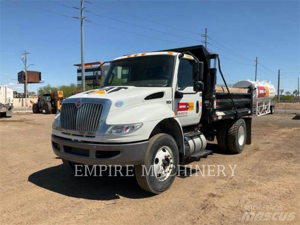 International 6YD DUMP Tank Trucks