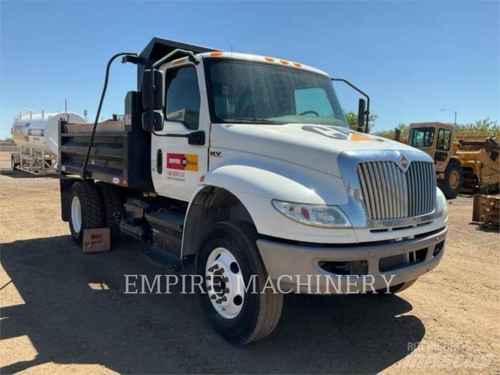 International 6YD DUMP Tank Trucks
