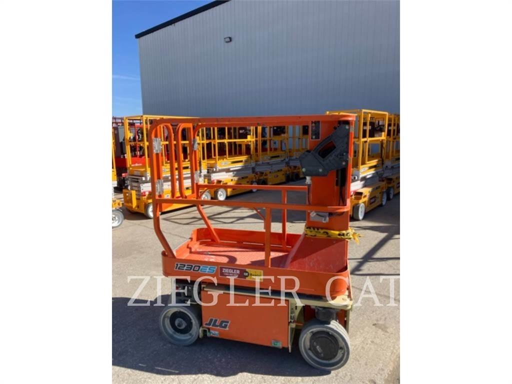 JLG 1230ES Scissor Lifts