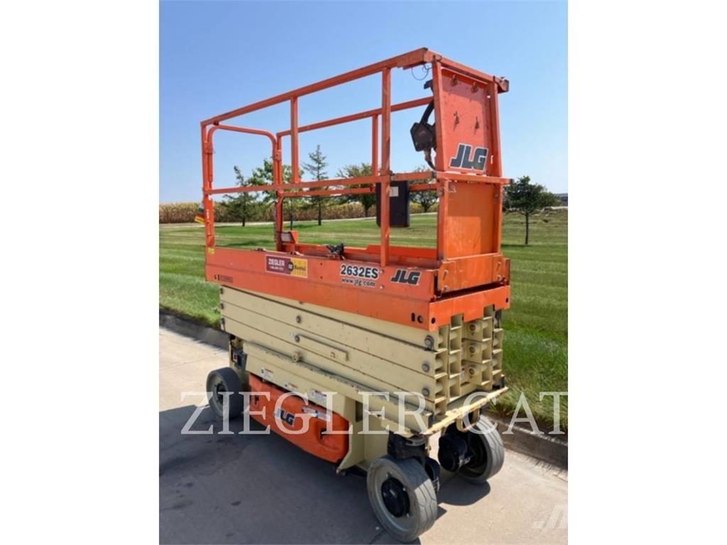 JLG 2632ES Scissor Lifts
