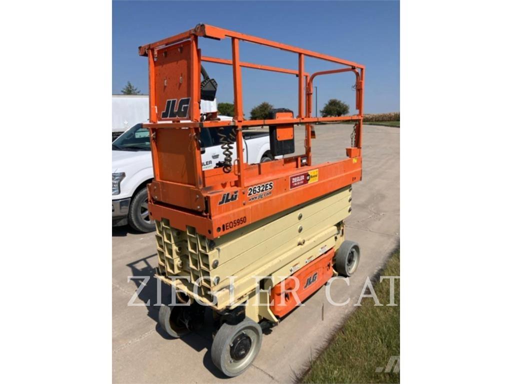 JLG 2632ES Scissor Lifts