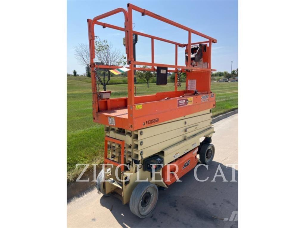 JLG 2632ES Scissor Lifts
