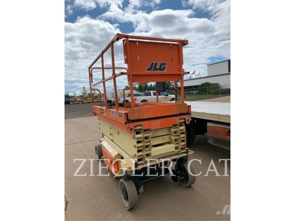 JLG 3246ES Scissor Lifts