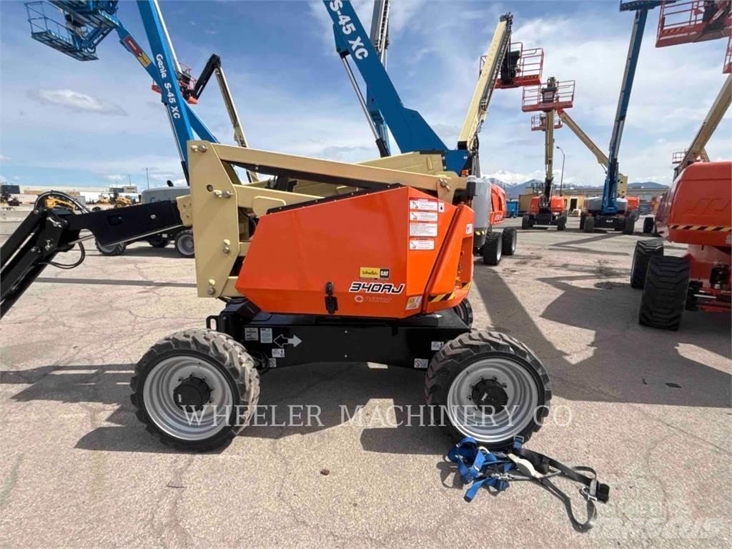 JLG 340AJ Articulated boom lifts