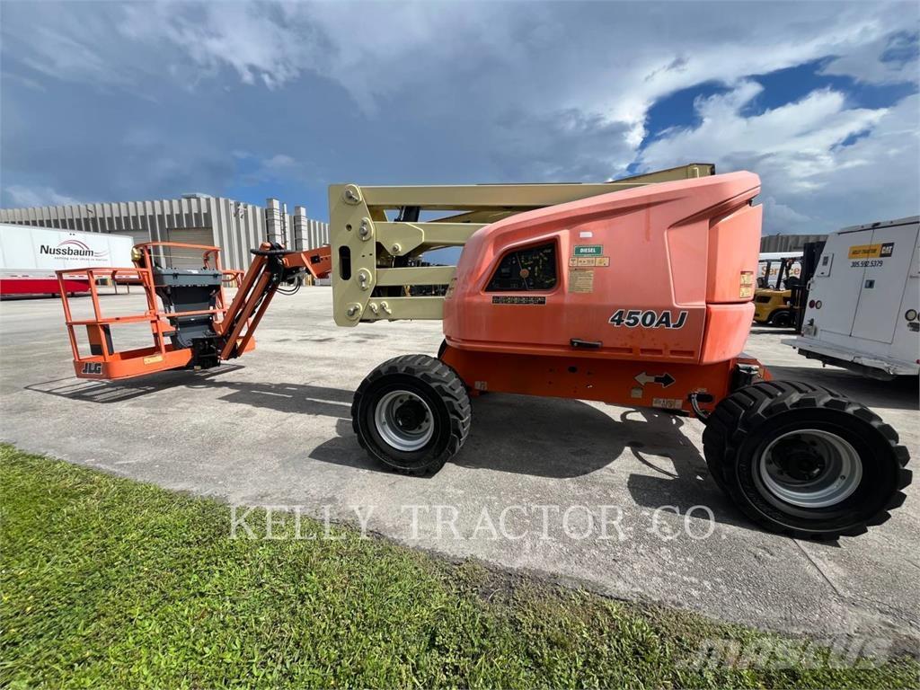 JLG 450AJ Articulated boom lifts