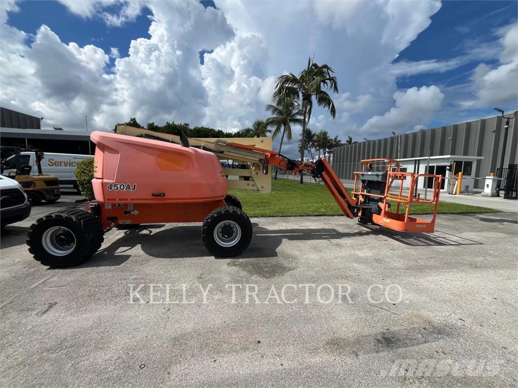 JLG 450AJ Articulated boom lifts