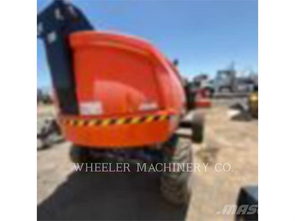 JLG 460SJ Articulated boom lifts