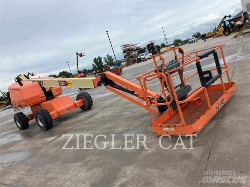 JLG 460SJ Articulated boom lifts